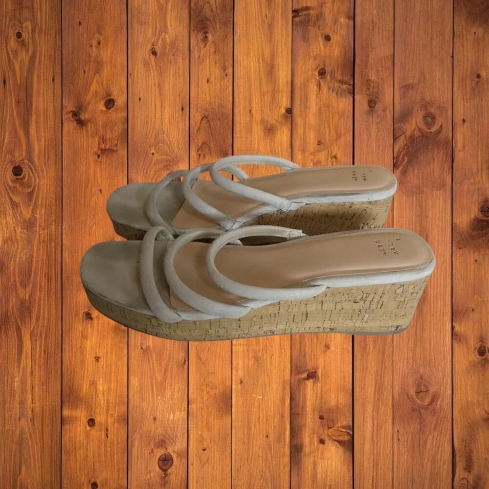 A New Day Size 9 Arrie Cork Platform Wedge Slip On Strappy Cream Sandals Neutral